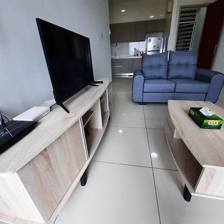 Raffles Suite 1 Bedroom Homestay Skudai Eksteriør billede